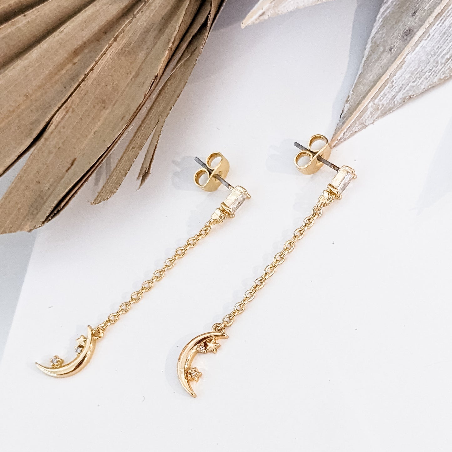 Boucles d'oreilles " Cube zircon avec chaînette & Lune " Plaqué Or